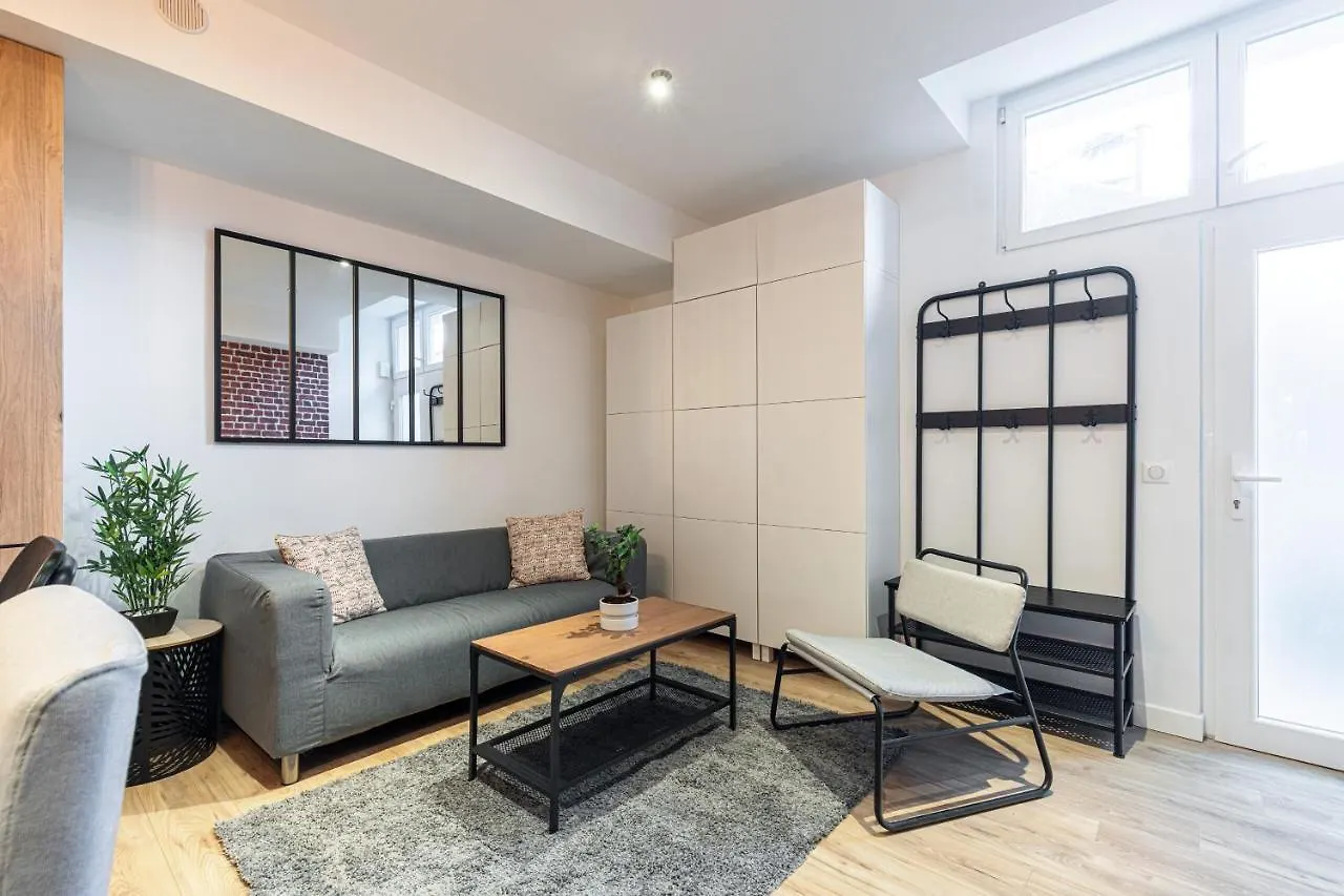 Le Loft Magnan - Ac- Pres Mer - Wifi - Parking - Confort Et Moderne - Supermarches Et Tram Proches Nice 0*,