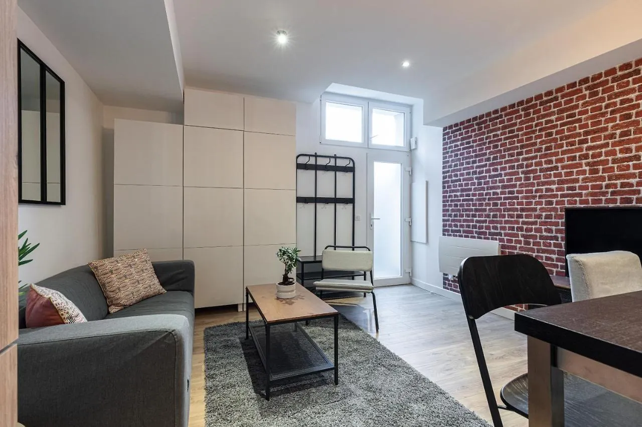 Le Loft Magnan - Ac- Pres Mer - Wifi - Parking - Confort Et Moderne - Supermarches Et Tram Proches Nice