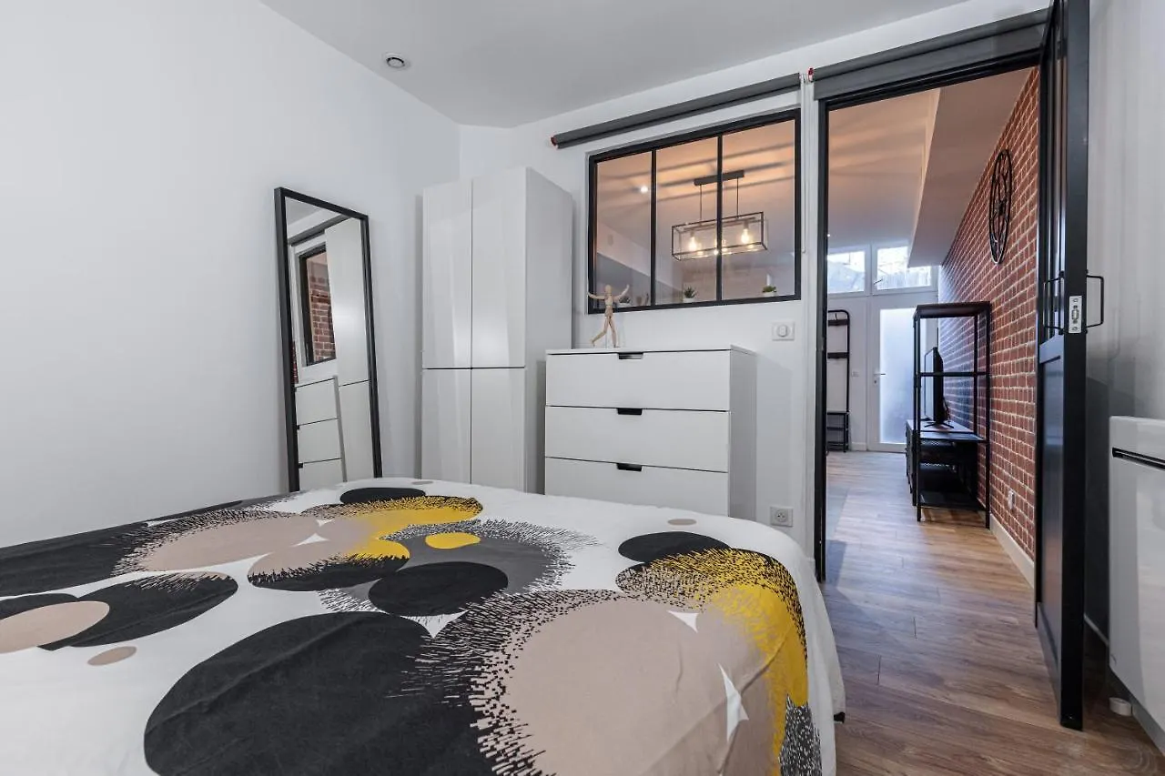 Le Loft Magnan - Ac- Pres Mer - Wifi - Parking - Confort Et Moderne - Supermarches Et Tram Proches Nice 0*,
